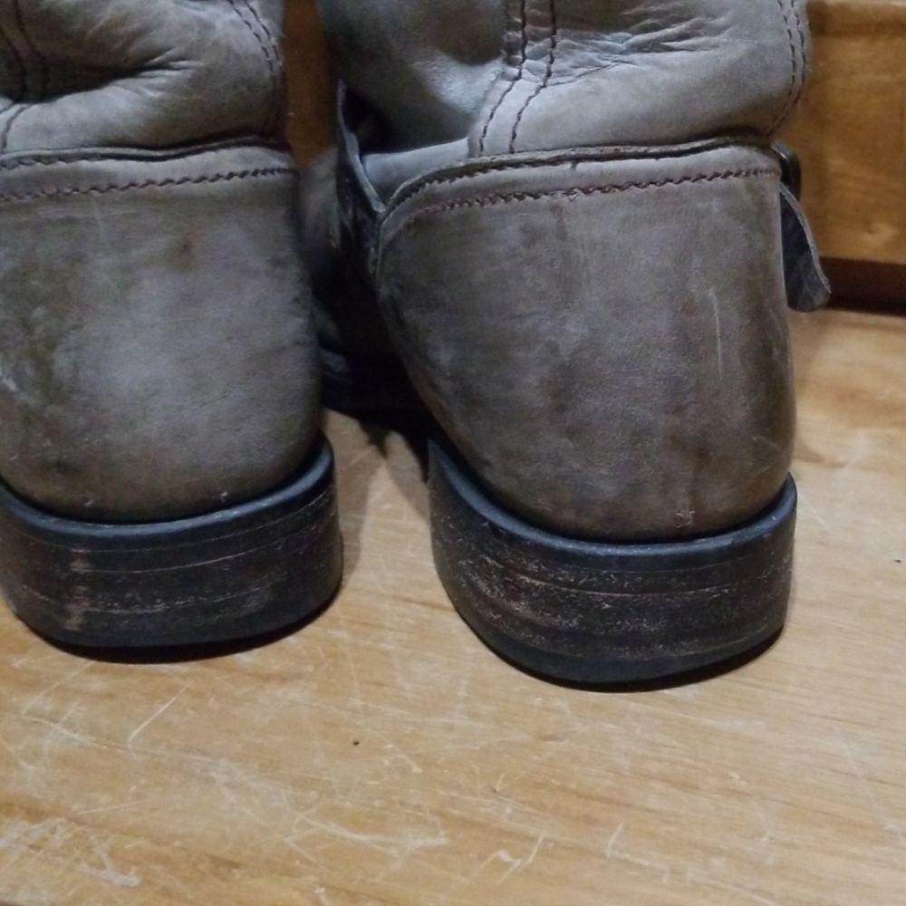 Boots - Picture 2 of 4